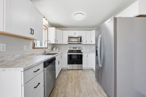 769 14th Avenue W West Fargo ND 58078