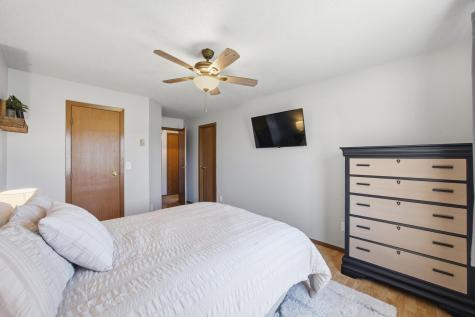 769 14th Avenue W West Fargo ND 58078