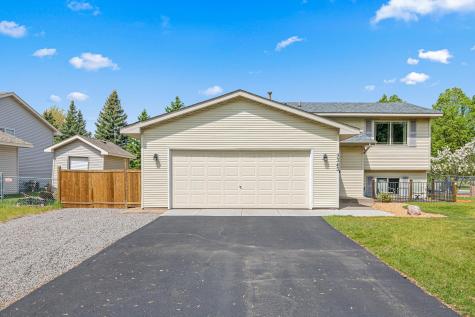 3343 Quarry Avenue Anoka MN 55303