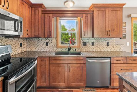 3343 Quarry Avenue Anoka MN 55303