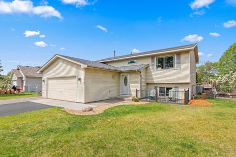 3343 Quarry Avenue Anoka MN 55303