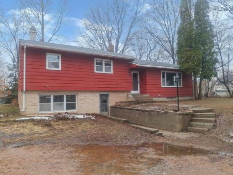 910 Golf Course Road NW Hutchinson MN 55350