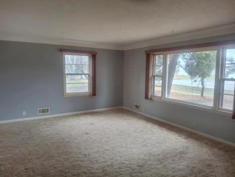 910 Golf Course Road NW Hutchinson MN 55350