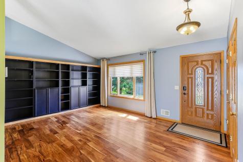 2445 Schaller Drive E Maplewood MN 55119