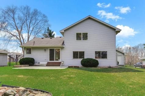 2445 Schaller Drive E Maplewood MN 55119