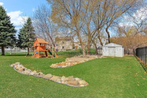 2445 Schaller Drive E Maplewood MN 55119
