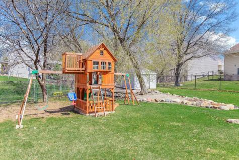 2445 Schaller Drive E Maplewood MN 55119