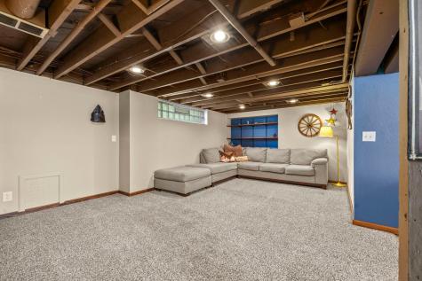 2708 Victory Memorial Drive Minneapolis MN 55412