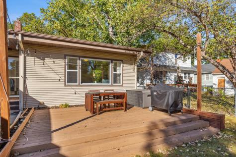 1522 10th Avenue S Fargo ND 58103