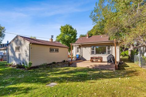 1522 10th Avenue S Fargo ND 58103