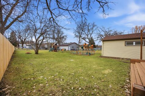 1522 10th Avenue S Fargo ND 58103