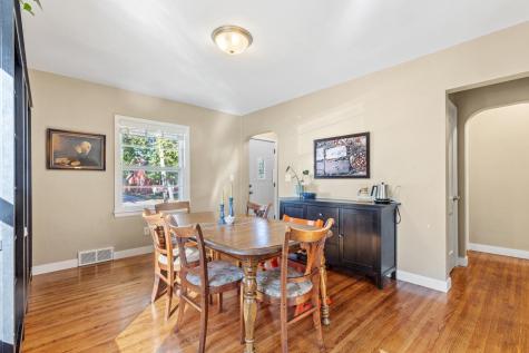 1522 10th Avenue S Fargo ND 58103