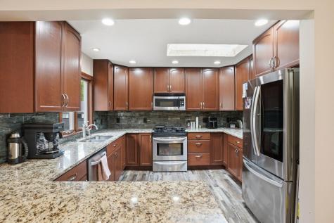 1773 Geneva Avenue N Oakdale MN 55128