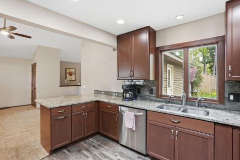 1773 Geneva Avenue N Oakdale MN 55128