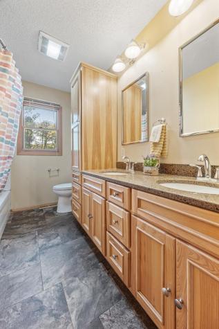 6914 1st Street N Moorhead MN 56560