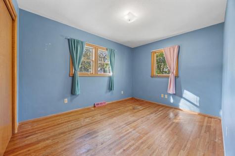 6914 1st Street N Moorhead MN 56560