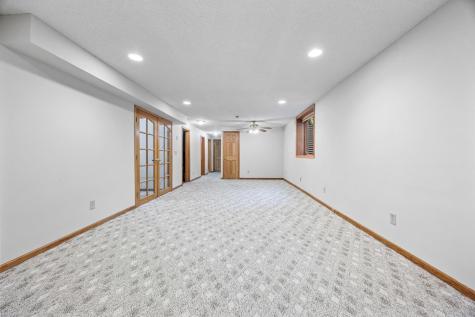 6914 1st Street N Moorhead MN 56560