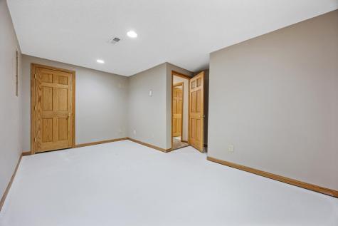 6914 1st Street N Moorhead MN 56560