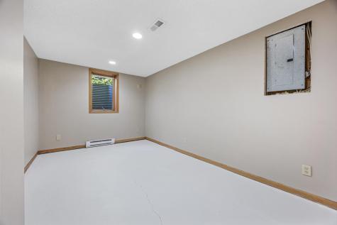 6914 1st Street N Moorhead MN 56560