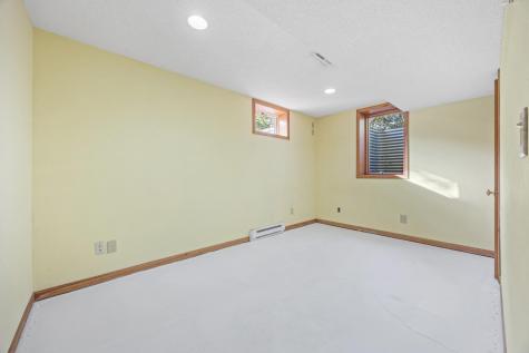 6914 1st Street N Moorhead MN 56560