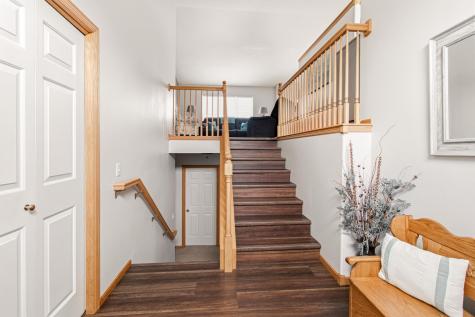 1727 37th Avenue S Fargo ND 58104