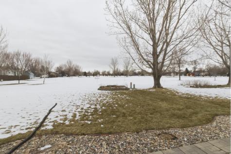 1727 37th Avenue S Fargo ND 58104