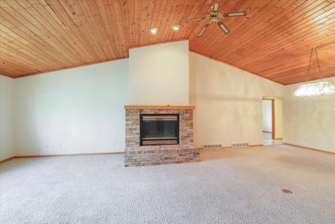 127 Eagle Drive Coleraine MN 55722