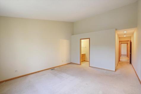 127 Eagle Drive Coleraine MN 55722