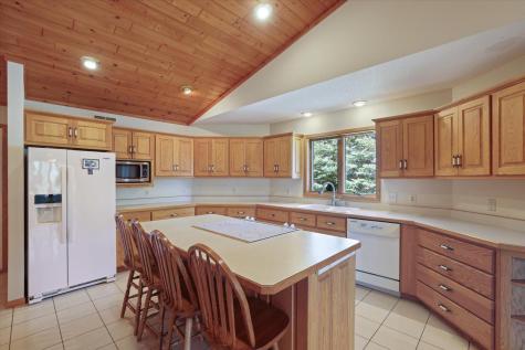 127 Eagle Drive Coleraine MN 55722