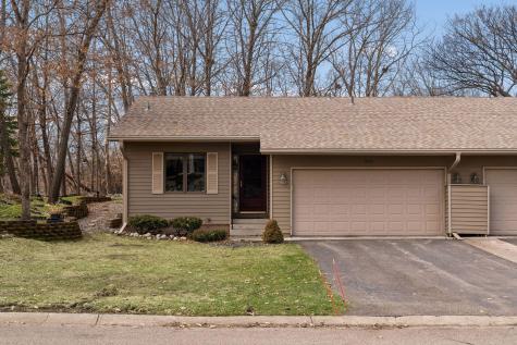 5301 Yorktown Lane N Plymouth MN 55442