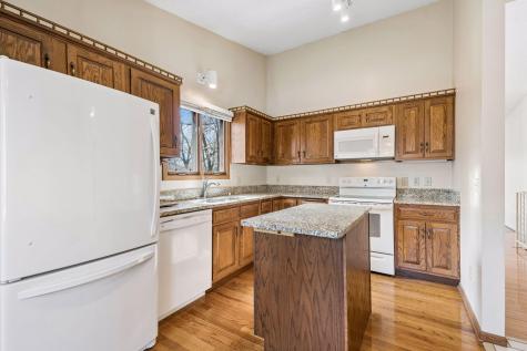 5301 Yorktown Lane N Plymouth MN 55442