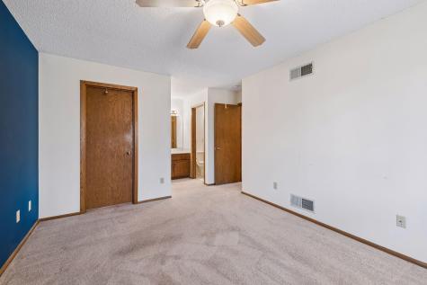 5301 Yorktown Lane N Plymouth MN 55442