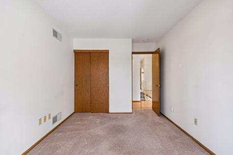 5301 Yorktown Lane N Plymouth MN 55442