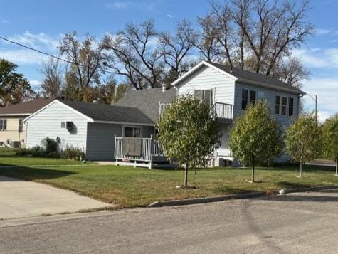 632 9th Street N Breckenridge MN 56520