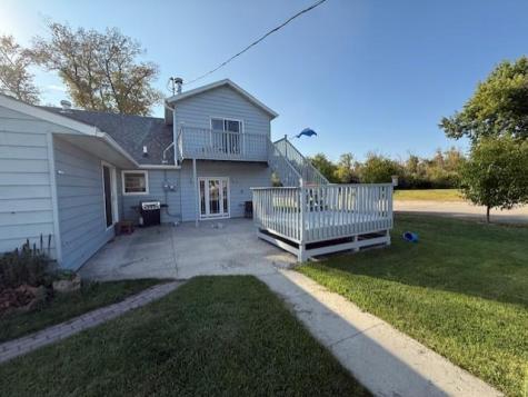 632 9th Street N Breckenridge MN 56520