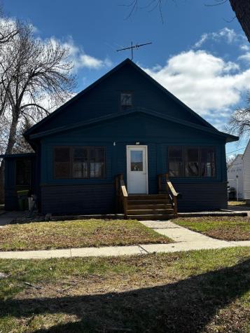 219 3rd Avenue SW Pipestone MN 56164