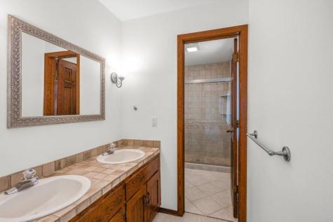 2805 Alvarado Lane N Plymouth MN 55447