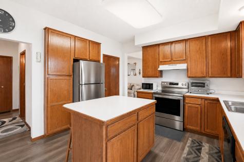 953 Lake Ridge Bay Woodbury MN 55129