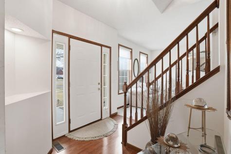 953 Lake Ridge Bay Woodbury MN 55129