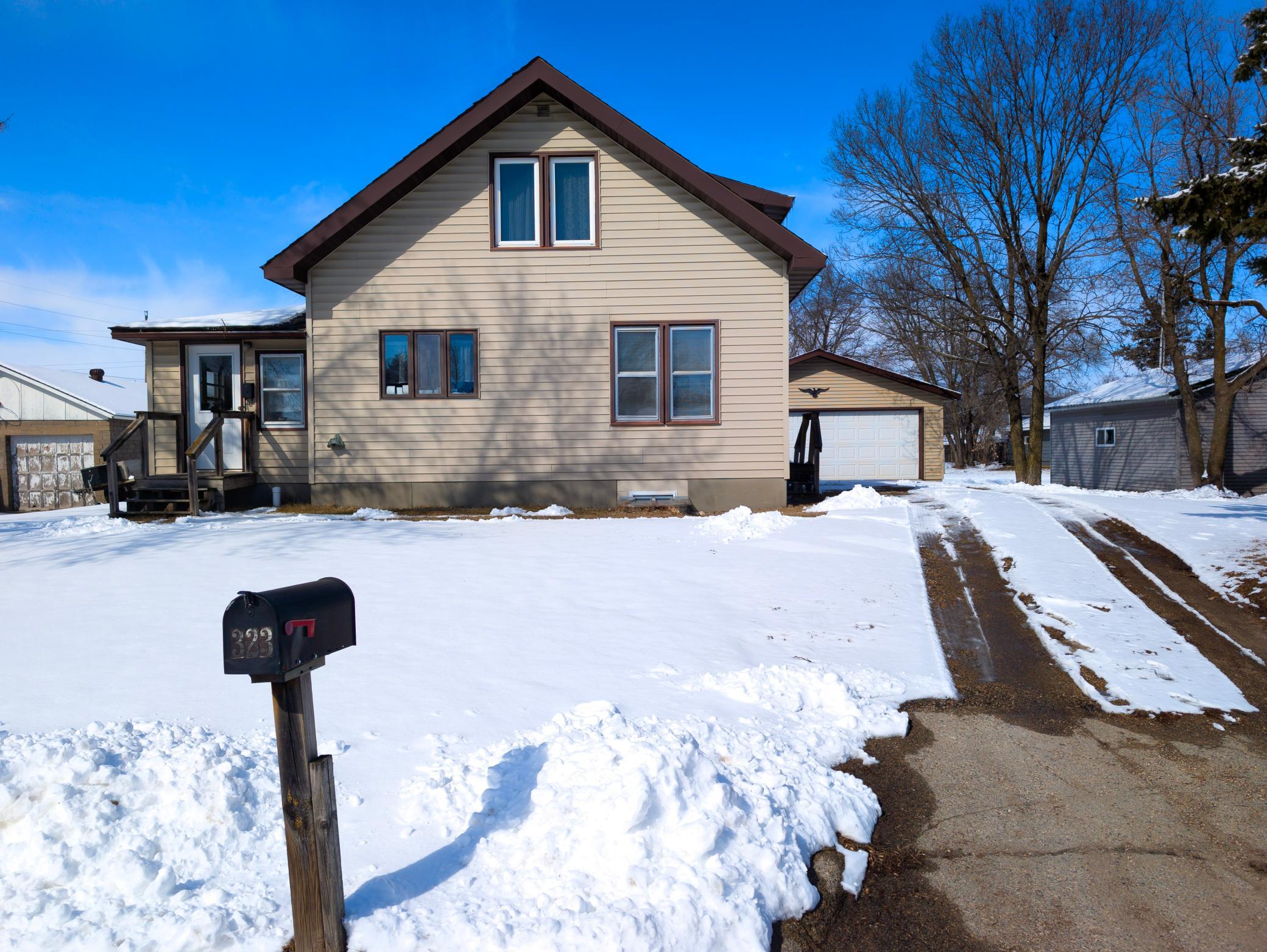 323 3rd Avenue NW Perham MN 56573