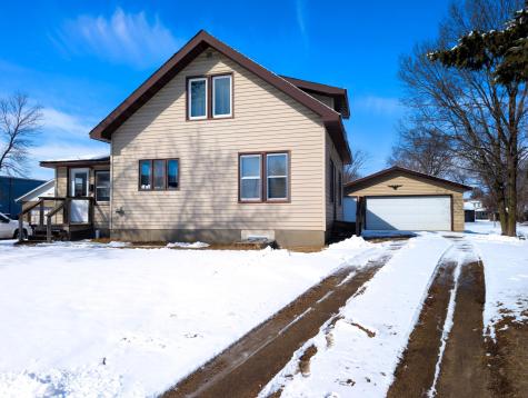 323 3rd Avenue NW Perham MN 56573