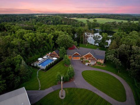 1099 Indian Trail S Afton MN 55001