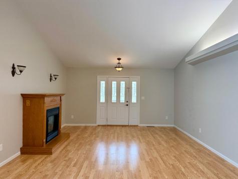 826 N Mckay Avenue NE Alexandria MN 56308