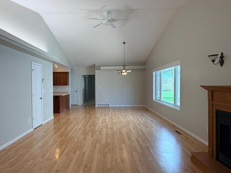 826 N Mckay Avenue NE Alexandria MN 56308