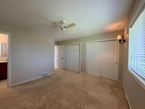 826 N Mckay Avenue NE Alexandria MN 56308