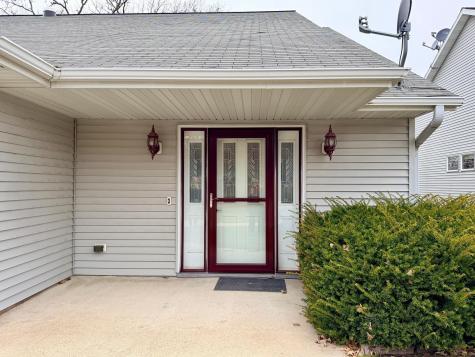 826 N Mckay Avenue NE Alexandria MN 56308