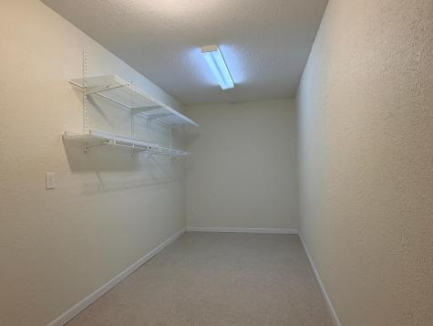 826 N Mckay Avenue NE Alexandria MN 56308