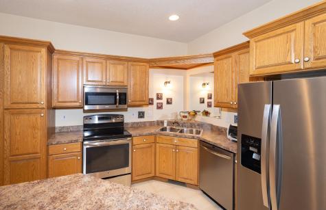 3325 W Prairiewood Drive S Fargo ND 58103