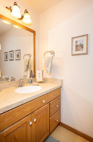 3325 W Prairiewood Drive S Fargo ND 58103