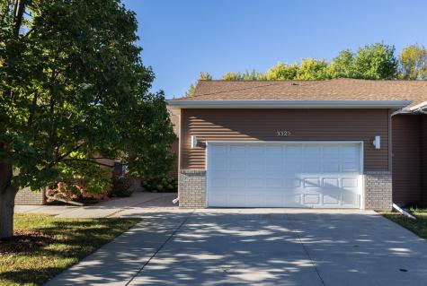 3325 W Prairiewood Drive S Fargo ND 58103